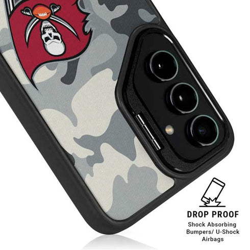 NFL Tampa Bay Buccaneers Camo Galaxy S25 Ultra Kickstand Case