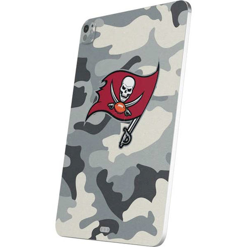 NFL Tampa Bay Buccaneers Camo iPad Pro 13in M4 (2024) Skin
