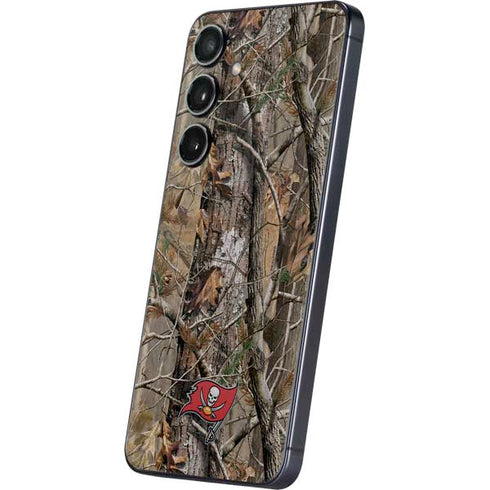 NFL Tampa Bay Buccaneers Realtree AP Camo Galaxy S25 Skin