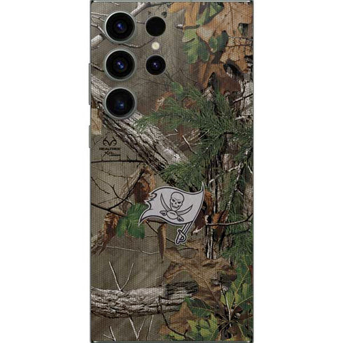 NFL Tampa Bay Buccaneers Realtree Xtra Green Camo Galaxy S24 Ultra Skin