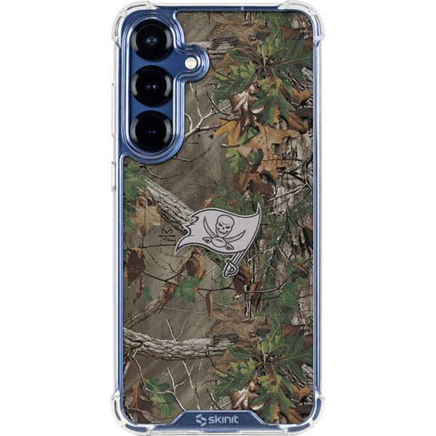 NFL Tampa Bay Buccaneers Realtree Xtra Green Camo Galaxy S25 Clear Case