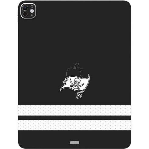NFL Tampa Bay Buccaneers Shutout iPad Pro 13in M4 (2024) Skin