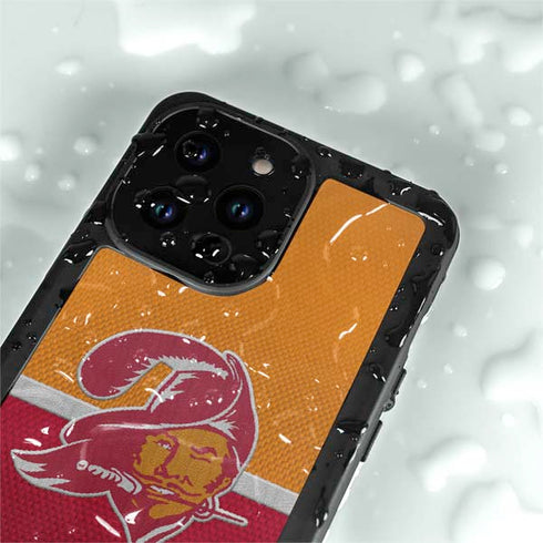 NFL Tampa Bay Buccaneers Vintage iPhone 15 Pro Waterproof Case