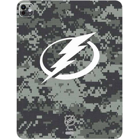 NHL Tampa Bay Lightning Camo iPad Pro 13in M4 (2024) Skin