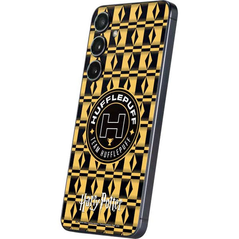 Wizarding Worlds Harry Potter Team Hufflepuff Galaxy S25 Skin