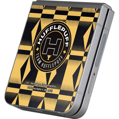 Wizarding Worlds Harry Potter Team Hufflepuff Galaxy Z Flip6 Skin