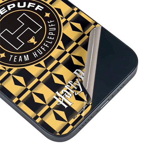 Wizarding Worlds Harry Potter Team Hufflepuff iPhone 15 Skin
