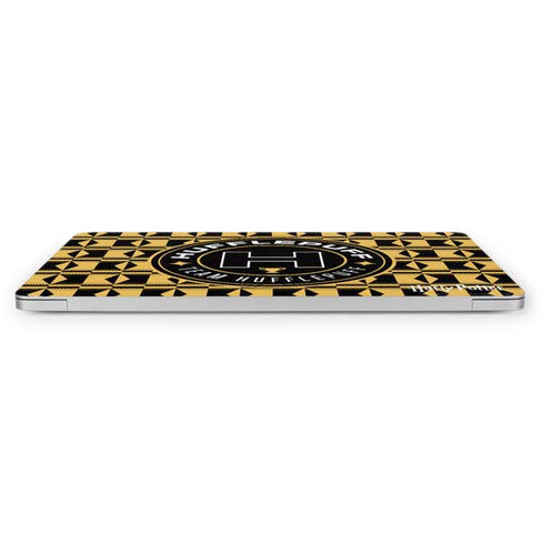 Wizarding Worlds Harry Potter Team Hufflepuff Apple MacBook Pro 16-inch Skin