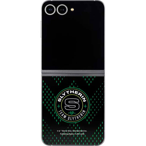 Wizarding Worlds Harry Potter Team Slytherin Galaxy Z Flip6 Skin