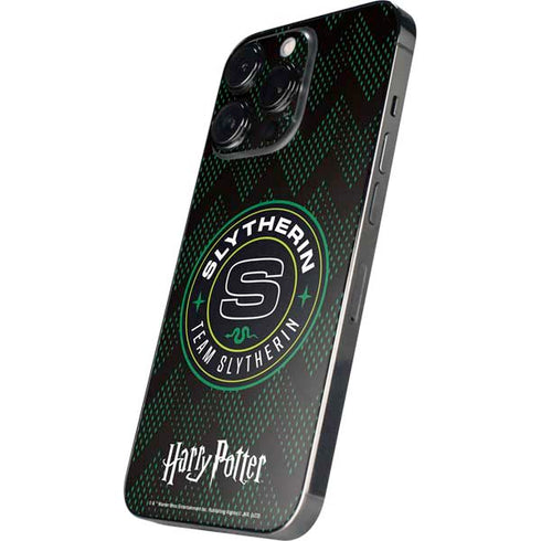 Wizarding Worlds Harry Potter Team Slytherin iPhone 16 Pro Skin