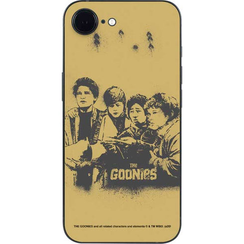 Warner Bros The Goonies (1985) The Goonies Cast iPhone 16e Skin