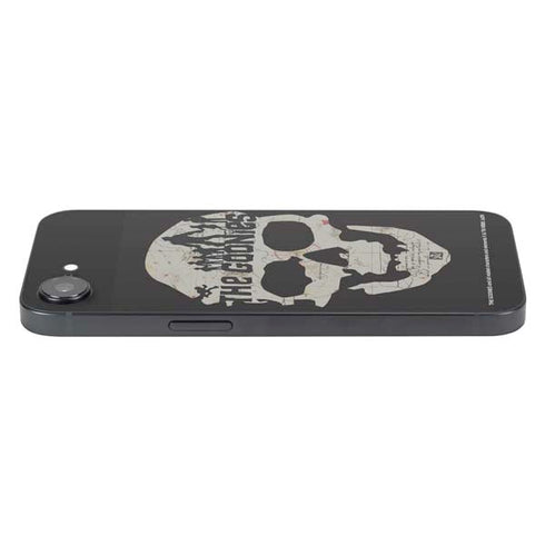 Warner Bros The Goonies (1985) The Goonies Skull Map iPhone 16e Skin