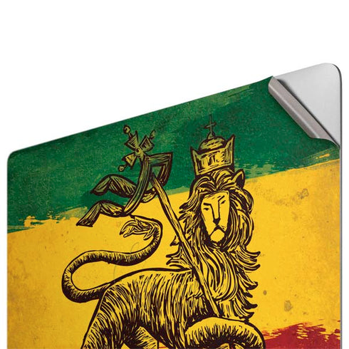 The Lion of Judah Rasta Flag Apple MacBook Pro 16-inch Skin