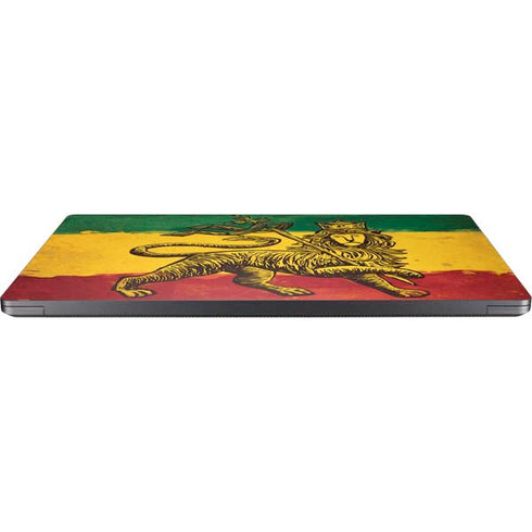 The Lion of Judah Rasta Flag Surface Laptop 7 15in Skin