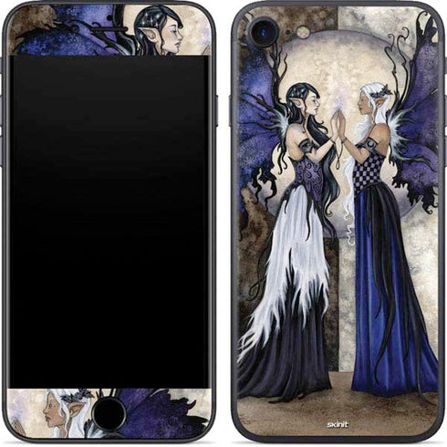The Two Sisters by Amy Brown iPhone 7 Skin