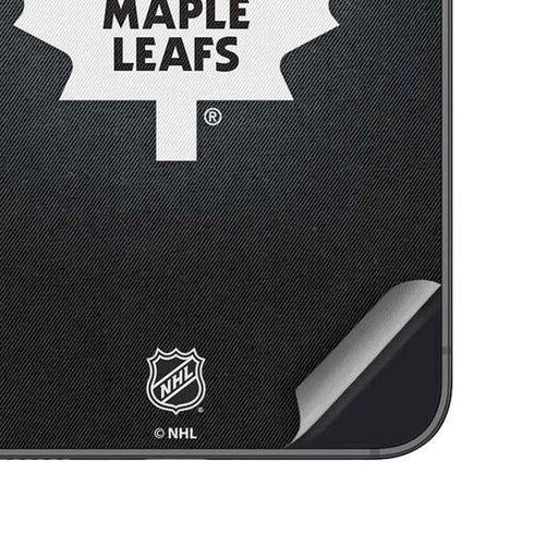 NHL Toronto Maple Leafs Black Background Galaxy S25 Skin