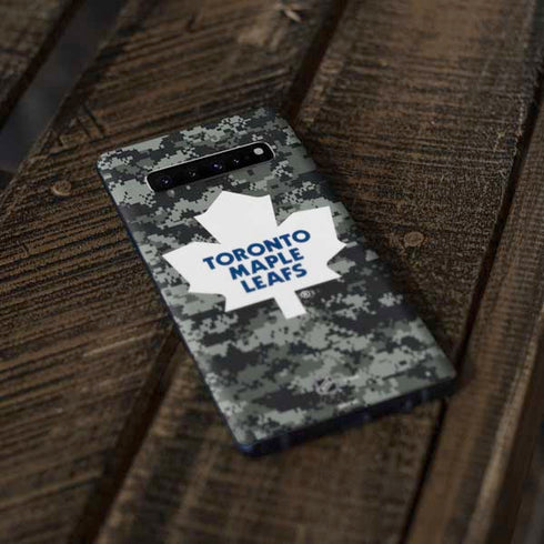 NHL Toronto Maple Leafs Camo Galaxy S10 Skin
