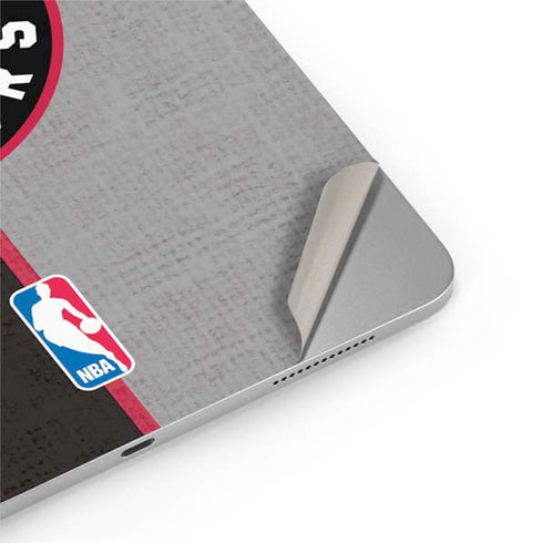 NBA Toronto Raptors Split Canvas iPad Pro 13in M4 (2024) Skin