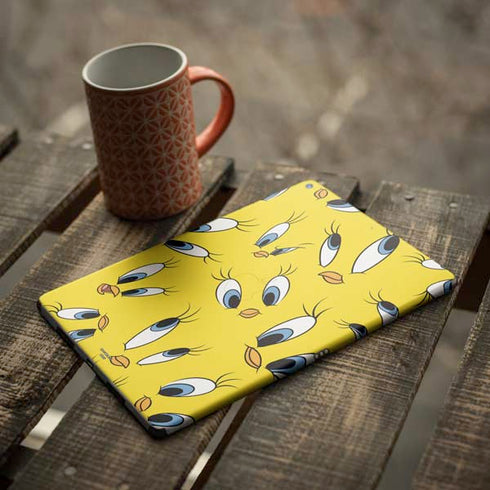 Looney Tunes Tweety Bird Super Sized Pattern iPad Skins