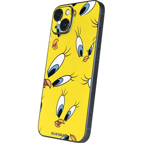 Looney Tunes Tweety Bird Super Sized Pattern iPhone 15 Skin