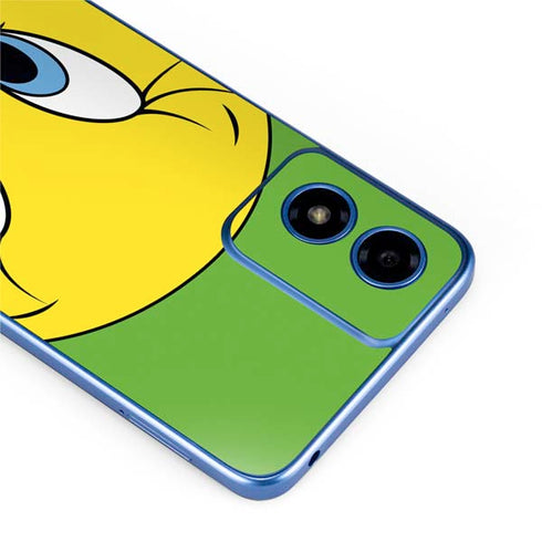 Looney Tunes Tweety Bird Zoomed In Moto G Play 4G (2024) Skin