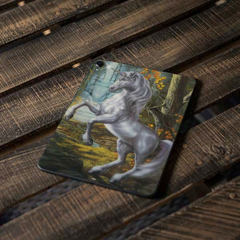 Unicorn of the Willow by Ed Beard Jr Apple iPad Pro Skin