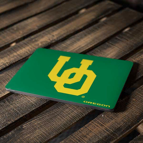 University of Oregon UO on Green Apple MacBook Air Skin