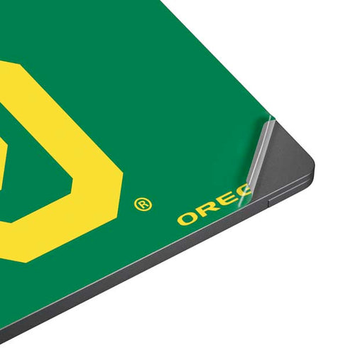 University of Oregon UO on Green Surface Laptop 7 13.8in Skin