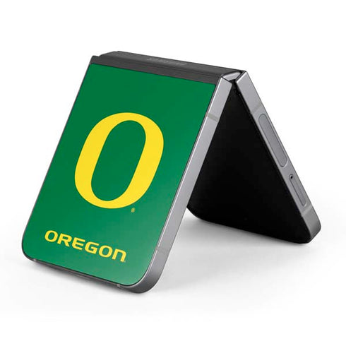University of Oregon Yellow O on Green Galaxy Z Flip6 Skin