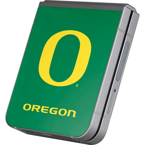 University of Oregon Yellow O on Green Galaxy Z Flip6 Skin