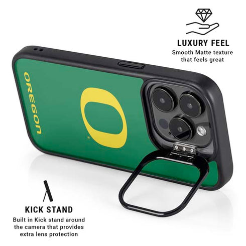 University of Oregon Yellow O on Green iPhone 15 Pro Max Kickstand Case