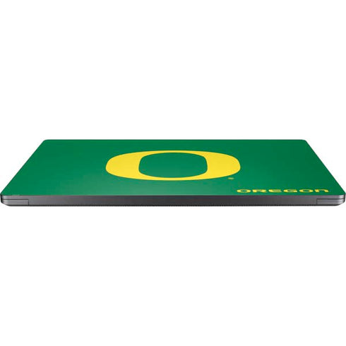 University of Oregon Yellow O on Green Surface Laptop 7 13.8in Skin