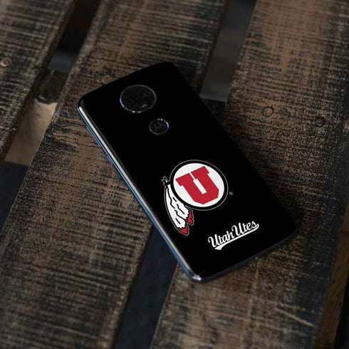 Utah Circle and Feather on Black Moto E5 Plus Skin