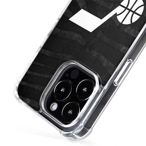 NBA Utah Jazz Black Animal Print iPhone 14 Pro MagSafe Case
