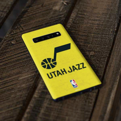 NBA Utah Jazz Yellow Texture Galaxy S10 Plus Skin