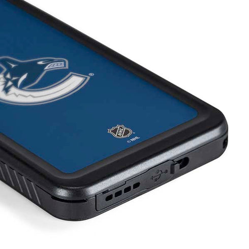 NHL Vancouver Canucks Distressed Galaxy S24 Waterproof Case