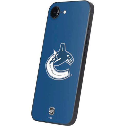 NHL Vancouver Canucks Distressed iPhone 16e Skin