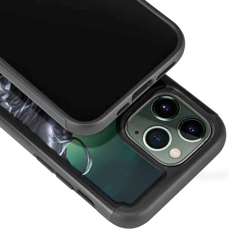 Marvel Venom Symbiote iPhone 13 Pro Cargo Case