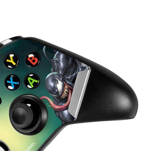 Marvel Venom Symbiote Xbox One S All-Digital Edition Bundle Skin