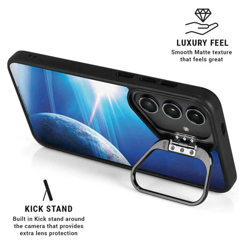 View of a Planet as it Looms in Close Orbit and with Rings Galaxy S25 Kickstand Case