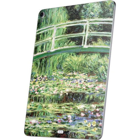 White Waterlilies, 1899 by Monet Apple iPad Air Skin