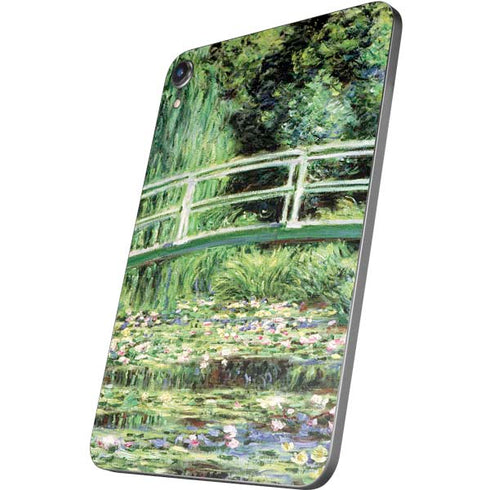 White Waterlilies, 1899 by Monet Apple iPad Mini Skin