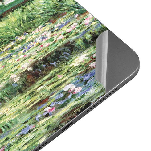 White Waterlilies, 1899 by Monet Apple iPad Mini Skin