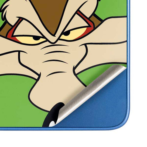 Looney Tunes Wile E Coyote Zoomed In Moto G Play 4G (2024) Skin