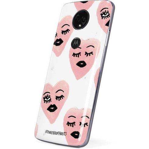 Bouffants and Broken Hearts Winking Hearts Moto E5 Plus Skin