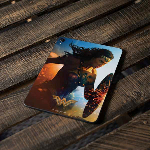 DC Comics Wonder Woman Action Pose Poster Apple iPad Pro Skin