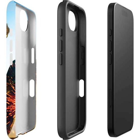DC Comics Wonder Woman Action Pose Poster iPhone 16e Impact Case