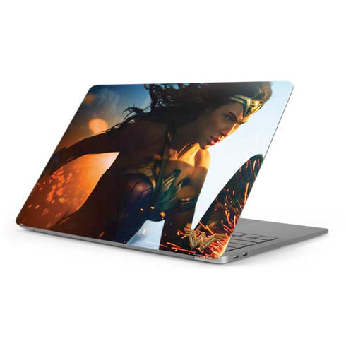 DC Comics Wonder Woman Action Pose Poster Apple MacBook Pro 16-inch Skin