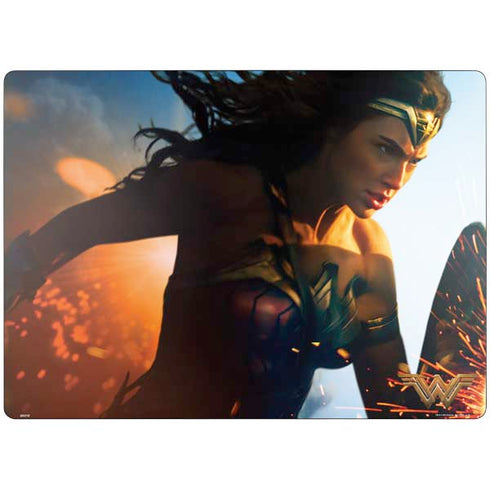 DC Comics Wonder Woman Action Pose Poster Surface Laptop 7 15in Skin