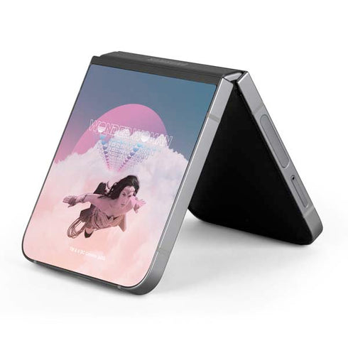 Wonder Woman 1984 (2020) Flying Pose Galaxy Z Flip6 Skin